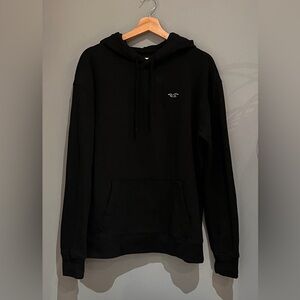 Black Hollister women hoodie - size M